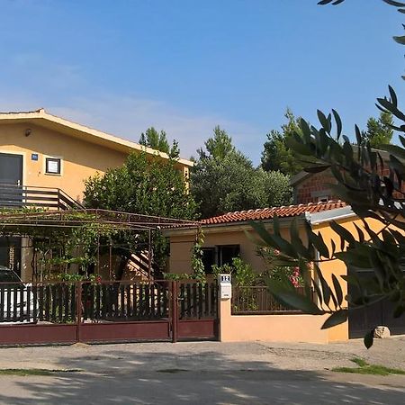 Apartment Savic Starigrad Paklenica Exterior foto